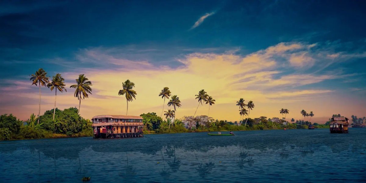 10 Days Kerala Tour: South India Tour Package 10 Days with Backwaters and Culture